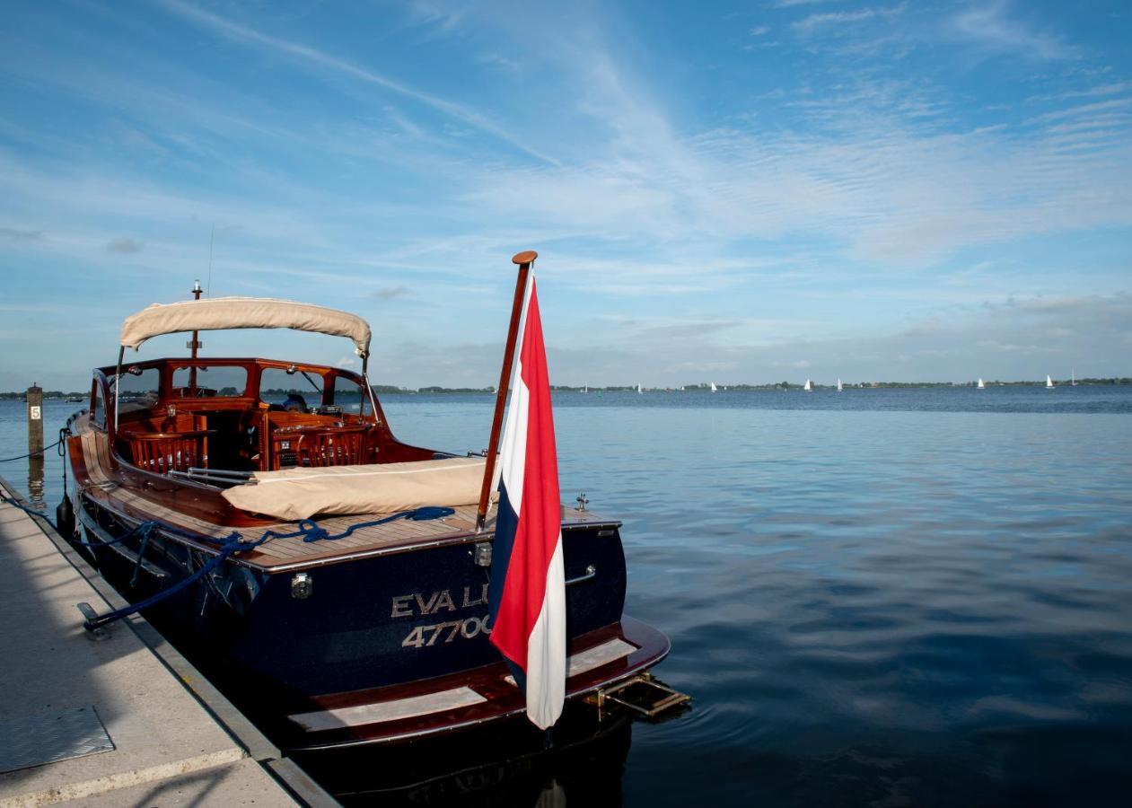 Welcome In - Houseboat 'Elysium' Met Eigen Aanlegsteiger Sneek - Offingawier ภายนอก รูปภาพ
